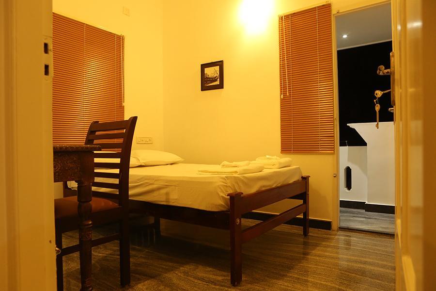 Janatha Homestay Коччи Экстерьер фото